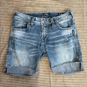 Silver Jeans Co. Fluid Denim Cut-Offs | Mid-Rise Raw Hem